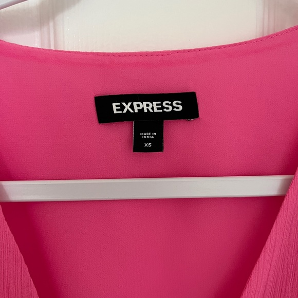 Hot pink Express tie-front blouse in XS - Picture 2 of 8